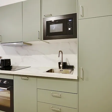Pick A Flat's In Reuilly-diderot - Rue De Reuilly Parijs