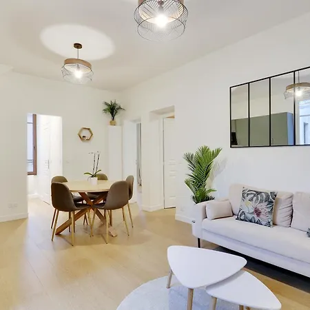 Pick A Flat's In Reuilly-diderot - Rue De Reuilly Parijs