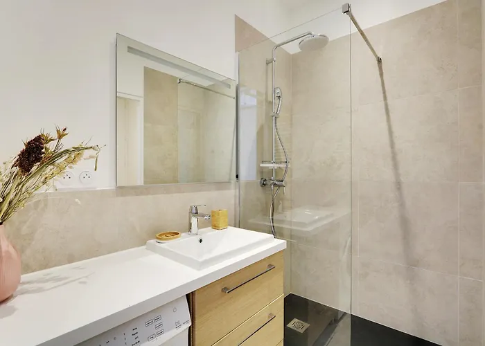 Pick A Flat's In Reuilly-diderot - Rue De Reuilly Appartement Parijs